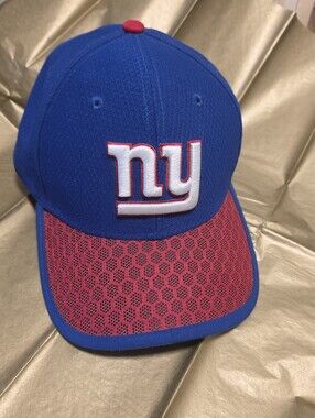 New Era NY Giants 39THIRTY Flex Fit Hat Cap Blue Red Medium / Large M/L